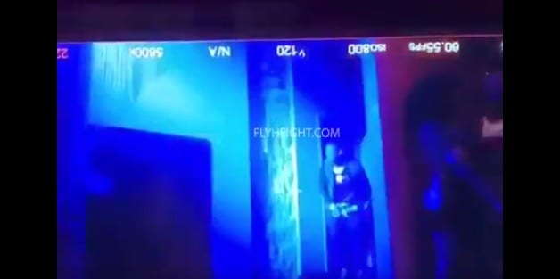 Rapper Yella Beezy Caught With Two Thots In The Bathroom At Video Shoot