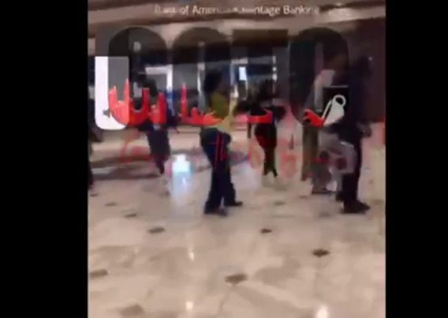 Blac Chyna Jumped By A Group Of Girls In Las Vegas - Video