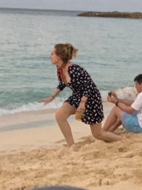 Adele Looking Skinny & Unhealthy In Beach Photos