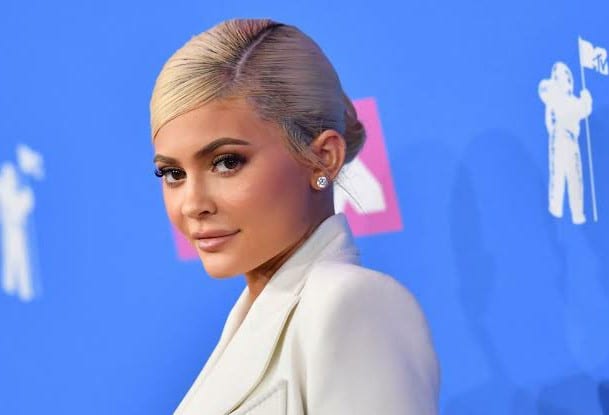 Kylie Jenner's Face Covered With Acne Bumps In Viral Pic 