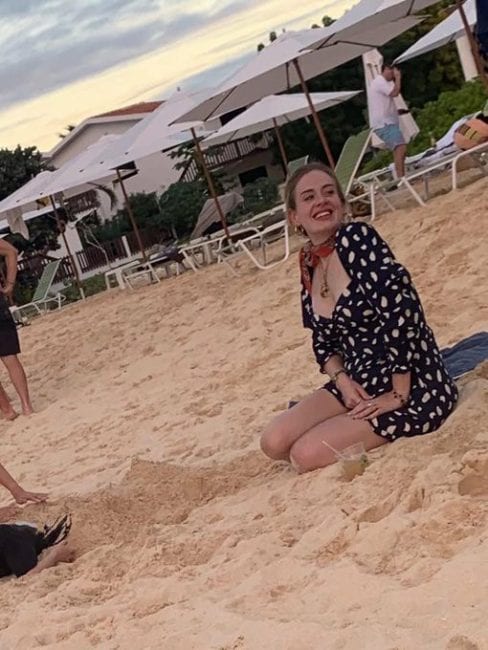 Adele Looking Skinny & Unhealthy In Beach Photos