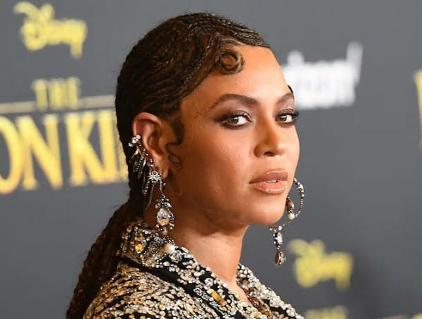 Beyonce Accused Of Getting A Brazilian Butt Lift Surgery 