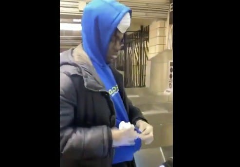 Man Shows How To Avoid Being Infected With Coronavirus On The Subway 