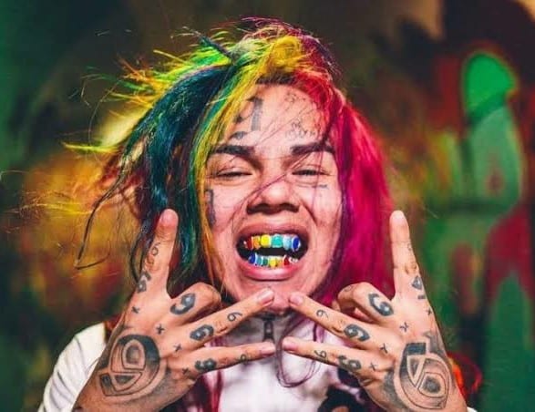 Tekashi 6ix9ine Confused Why People Are Calling Him A Snitch