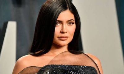 Kylie Jenner Looks Unrecognizable In New Makeup Free Pictures With Chips 