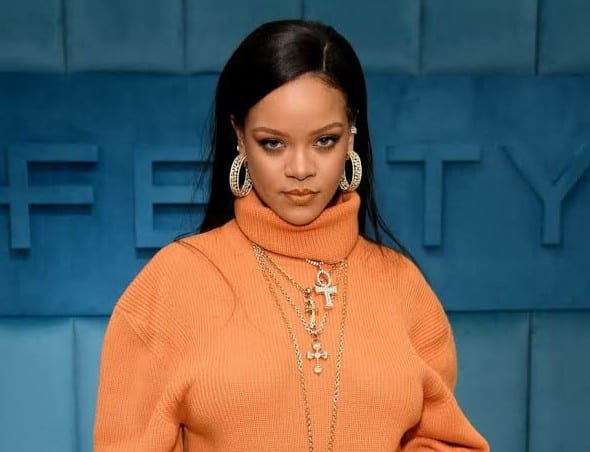 Rihanna Shows Off Her Bigger Butt On Instagram 