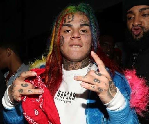 6ix9ine Training Ahead Of Potential Boxing Match With Any Rapper 