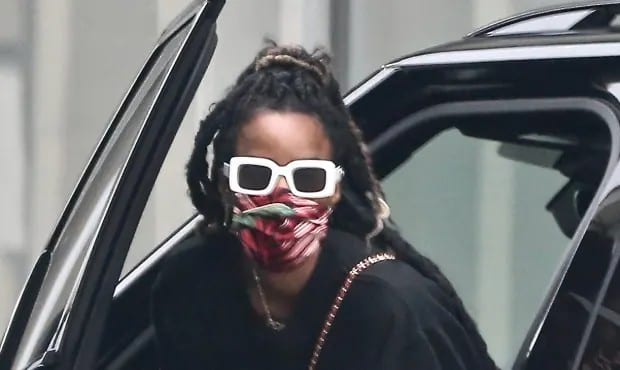 Twitter Is Making Fun Of Kelly Rowland's 'Messy' Quarantine Braids