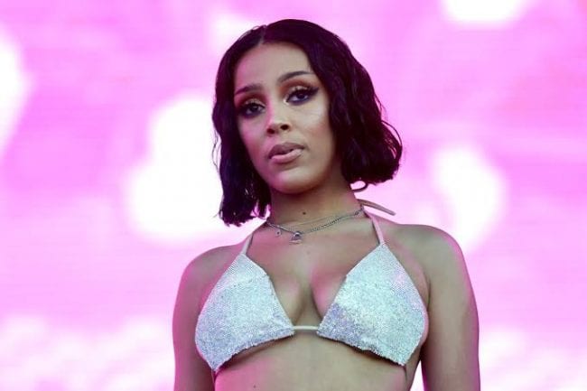 Doja Cat Has 'Accident' On IG - Massive Fart In Front Of Fans