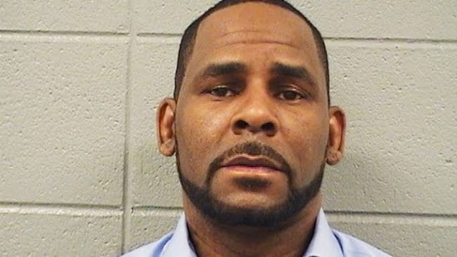 Chicago Residents marching For R Kelly In Viral Video