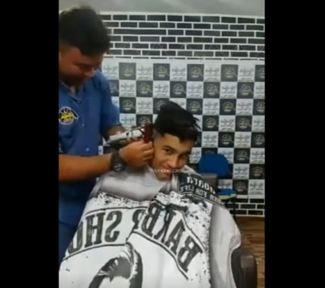 Dude Got Clapped Up While Getting His Haircut