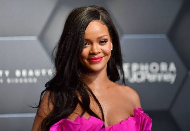 Rihanna Spotted Out With A Black Eye In Viral Pictures