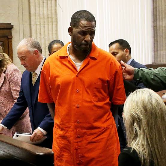 R Kelly Is Scared For His Life Following Jail Beatdown