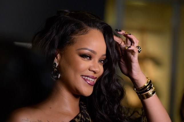Muslims Cancel Rihanna For Song Played During Her Lingerie Show