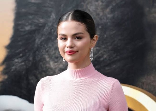 Selena Gomez Says She Went Into A "Bit Of Depression” At Beginning Of The Pandemic