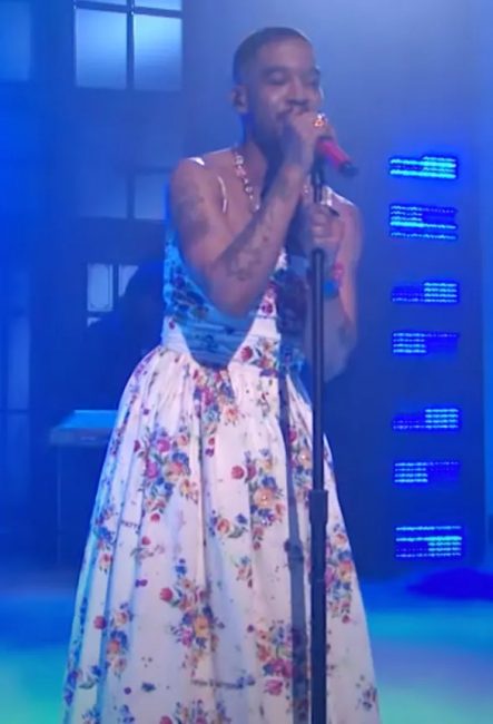 Rapper Kid Cudi Wore A Dress While Performing On SNL In Honor Of Kurt Cobain