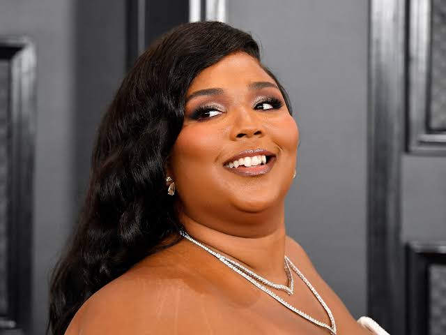 Lizzo Addresses Rumor That She Killed Someone By Stage-Diving In New TikTok Video