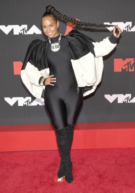 The Best & Worst Dressed At Last Night's MTV Video Music Awards