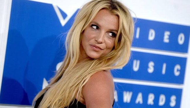 Britney Spears Undresses To Show Off Her Thong 