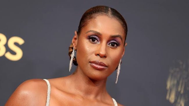 Issa Rae All Natural As She Takes Off Her Top In New Photoshoot