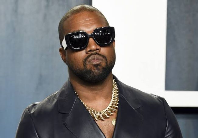 Kanye West Admits To Putting The Paws On A Fan Seeking Autograph