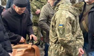 80-Year-Old Man Tries To Enlist In Ukraine Army To Fight Russia ‘For His Grandkids’