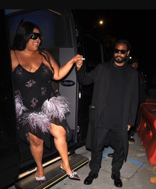Lizzo Now Dating A Braided Black Man, Steps Out With New Boyfriend - Pics 