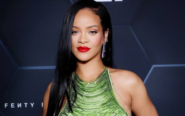 Rihanna Reportedly Gave Birth To A Baby Boy Yesterday