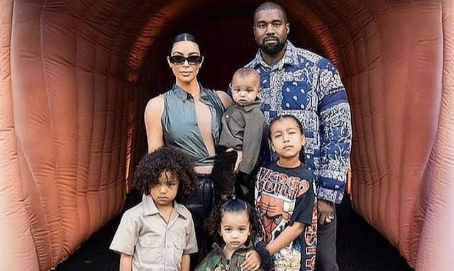 Kanye West's Children Acting Up On Kim Kardashian's IG Live 