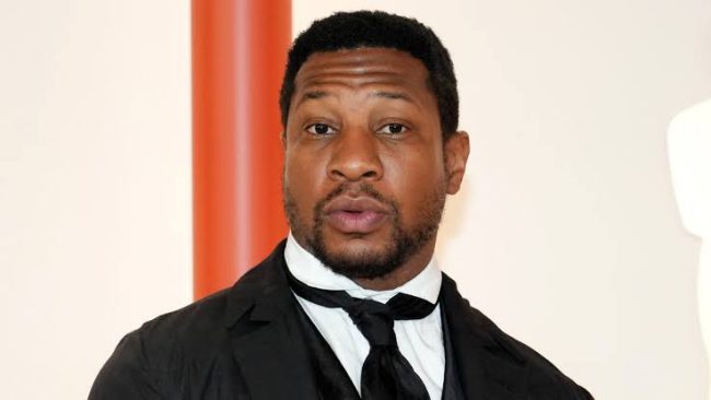 Jonathan Majors Described By Former Yale Acting School Classmates As ‘Sociopath’ & ‘Abuser’