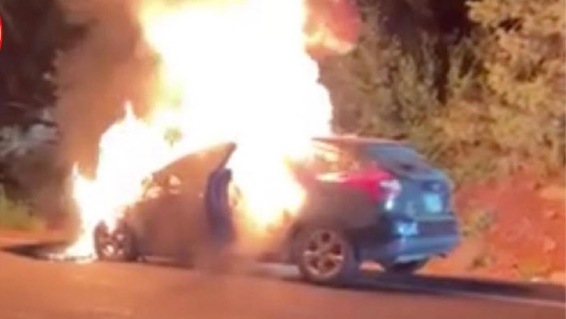 Arizona Hero Pulls Two Kids From Burning Car Seconds Before It Explodes