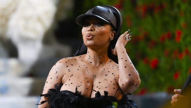 Nicki Minaj Reveals She Underwent Breast Reduction Surgery