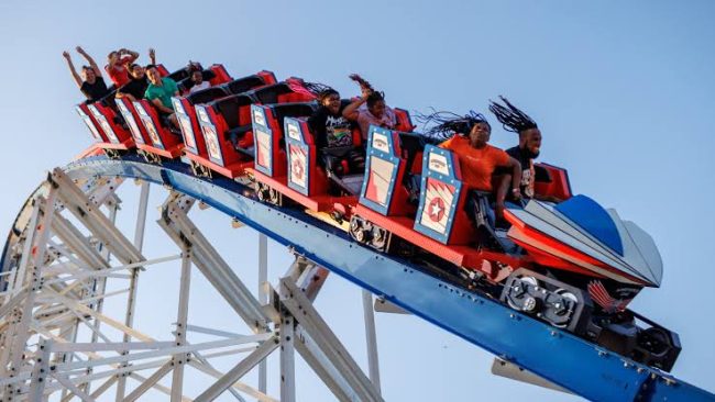 North Carolina Roller Coaster Shuts Down After Man Discovers Deadly Crack On Ride & Saves Lives