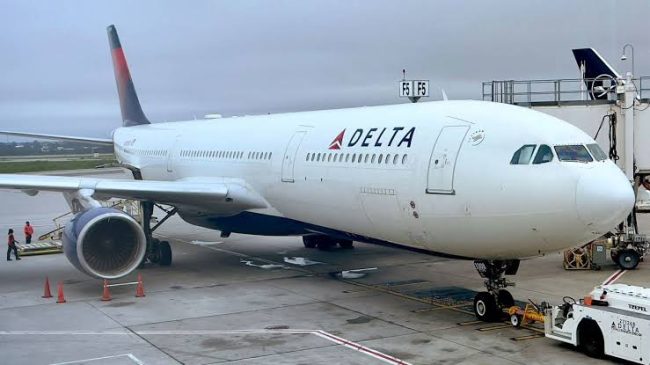 Several Passengers Faint Aboard A Delta Las Vegas Flight In 111 Degree Heat