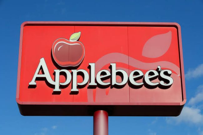 Applebee's Manager Fired After Video Of Police Arresting A Black Man For A Crime He Didn't Commit Surfaced Online