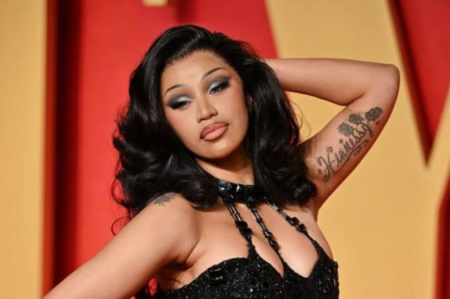 Cardi B Exposes Her Breasts In Leaked Live Video, In Hopes To Get Her Songs More Streams 