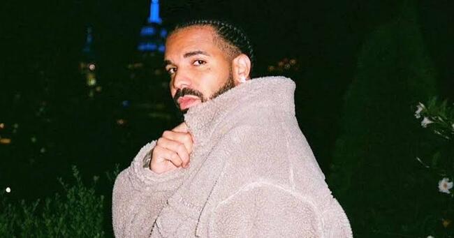 DJ Akademiks Shares What Drake Had Written On The Whiteboard Backstage At His Tour